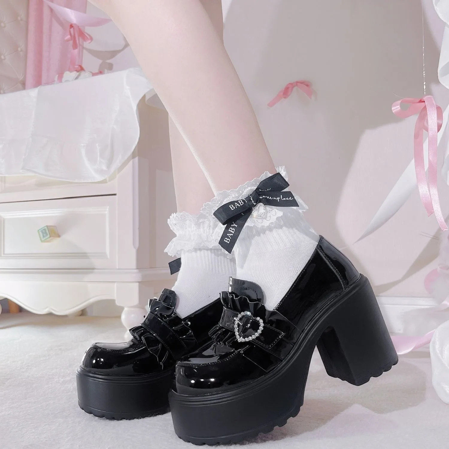 Women Fashion Trend 2025 - Fondo spesso Mary Jane Piccole scarpe