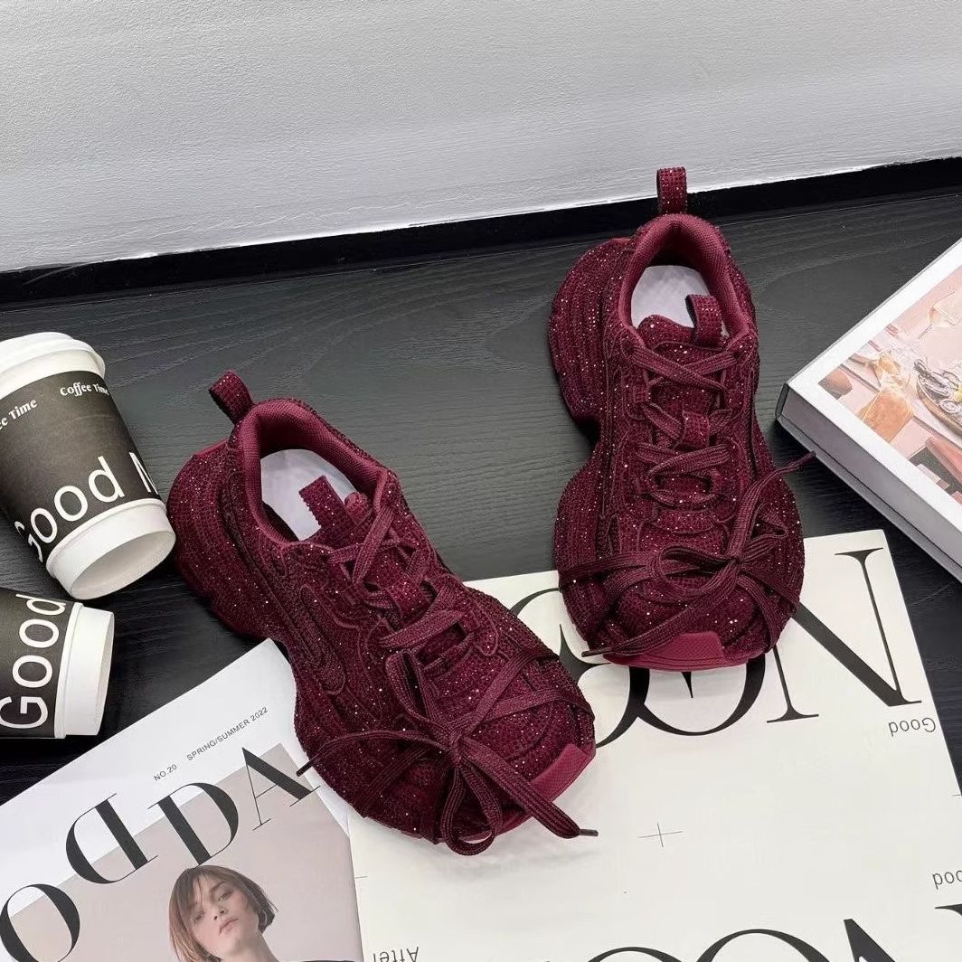 Women Fashion Trend 2025 - Sneakers da Donna Primavera-Autunno 2025, Nuove
