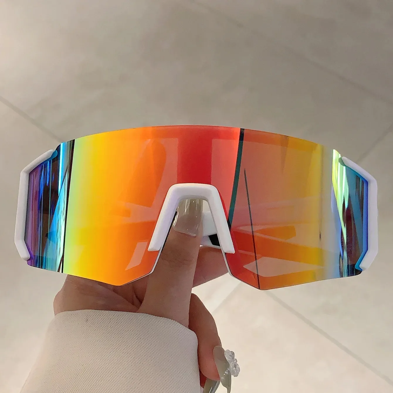 Occhiali da Sole Sportivi da U - Women'S Fashion Eyeglasses recensione e prezzo