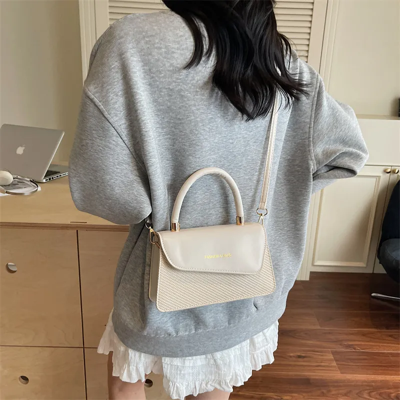 Borsa a Tracolla Piccola Quadr - Women Fashion Designer recensione e prezzo