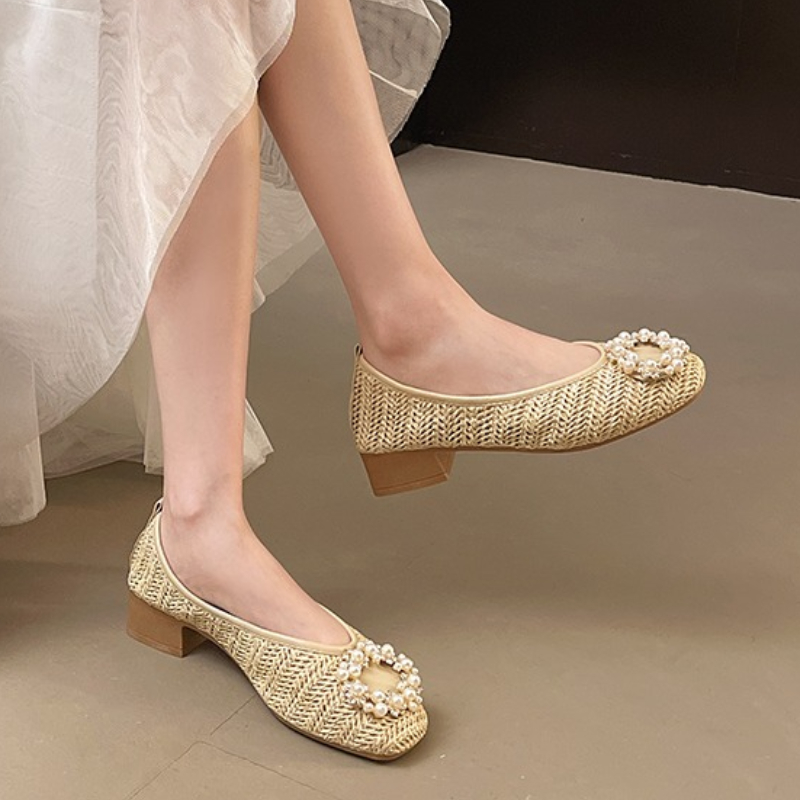 Appartamenti Scarpe casual in  - Women Fashion Trend 2025 recensione e prezzo