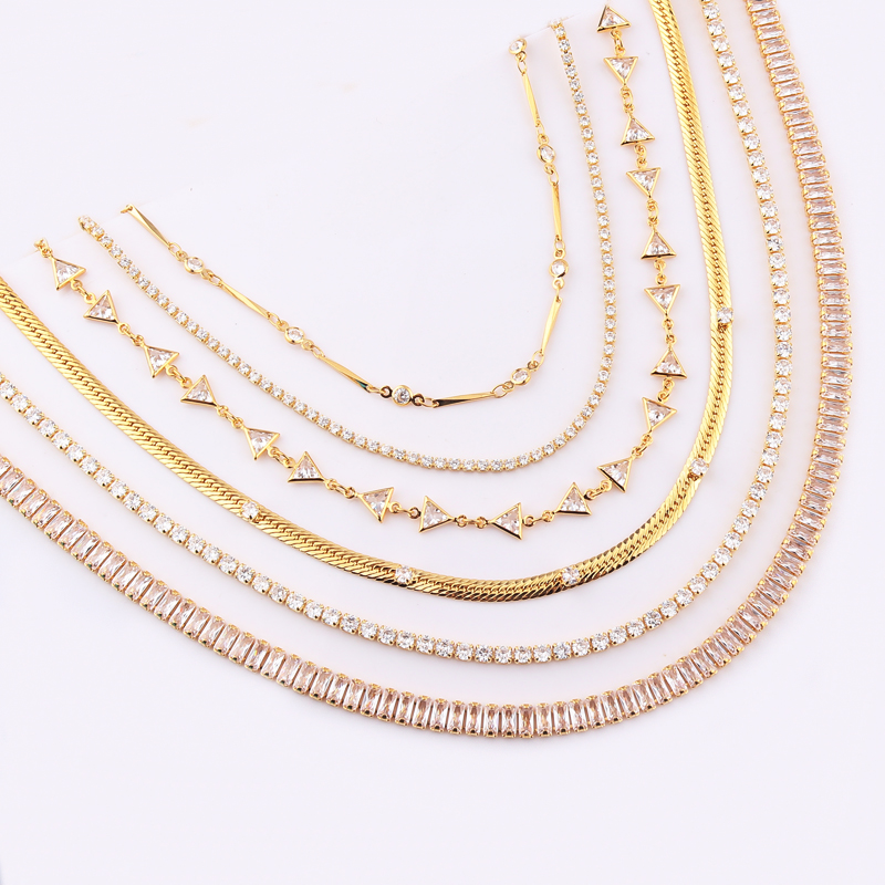 5A Bianco Cubic Zirconia Trian - Women'S Day Fashion Show recensione e prezzo