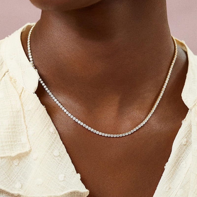 5A Bianco Cubic Zirconia Trian - Women'S Day Fashion Show recensione e prezzo